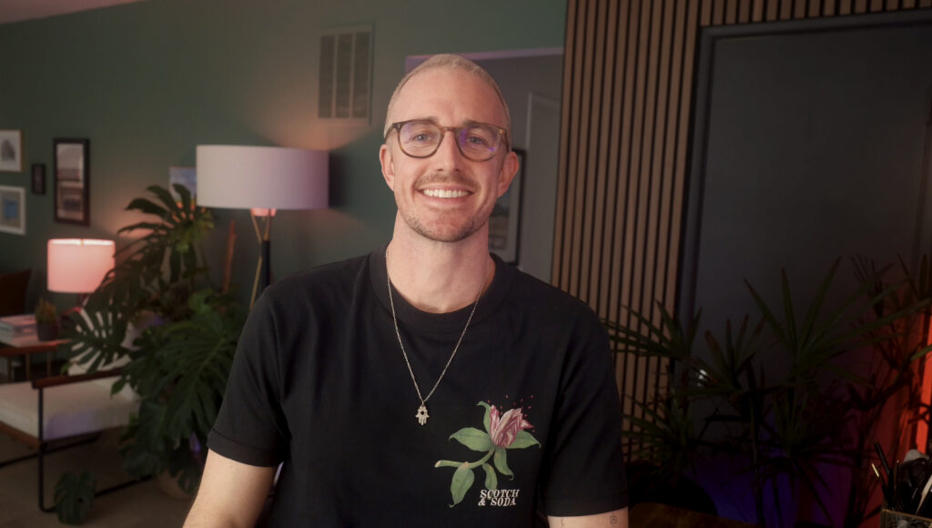 Ryan Robinson AI, Blogger, Founder, Creator, Author (RightBlogger) Homepage Head Shot